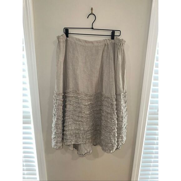Krista Larson Ooh La La Ruffle Skirt One Size Beige - Picture 2 of 4